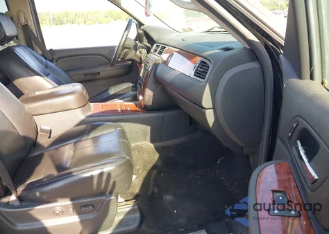 2007 Chevrolet Suburban 1500 Ltz from USA, damaged, VIN 3GNFK16357G290535